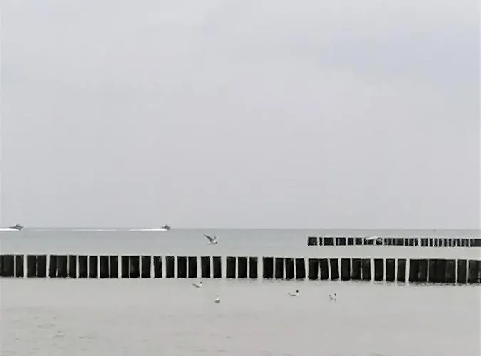 Nad Zalewem 9/1 * Dziwnówek